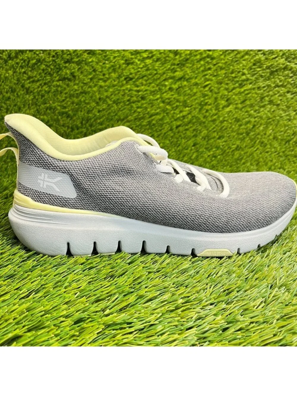 Kuru Flex Via Womens Size 8D Gray White Athletic Running Walking Shoes Sneakers